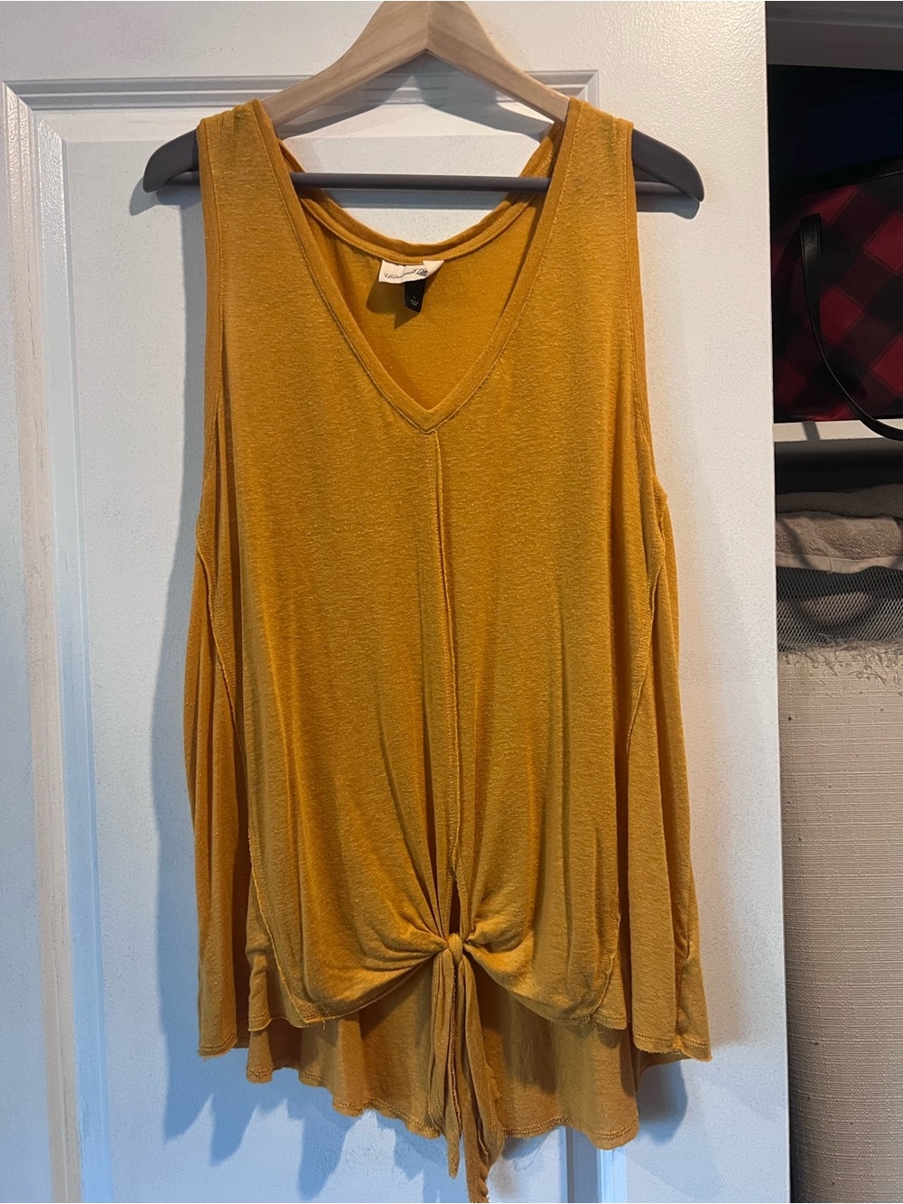Universal Thread Mustard V-Neck Tie-Front Sleeveless Tunic